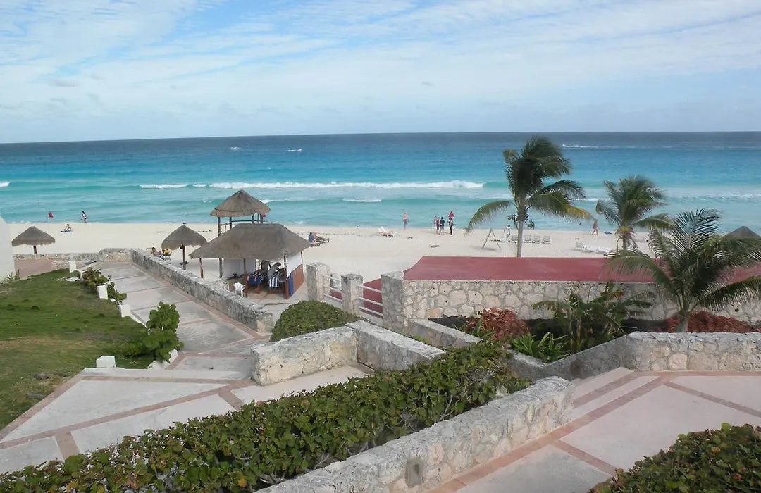 Cancun Beach Resort by Sol y Mar-1